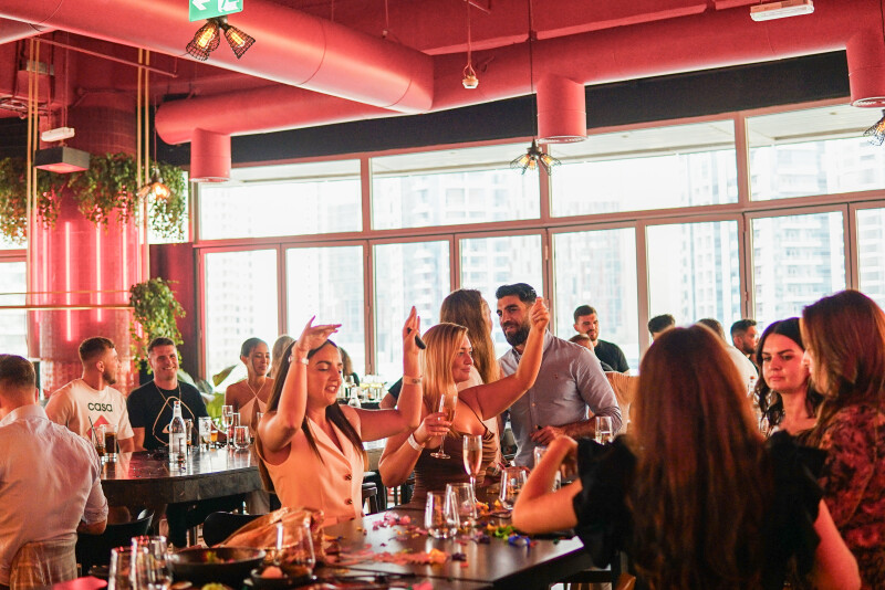 Meet. Eat & Mingle Brunch at Cargo