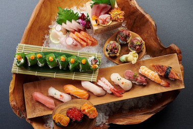 Sunday Brunch at MayaBay