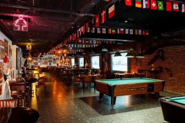 Friday Brunch at Funny Cat